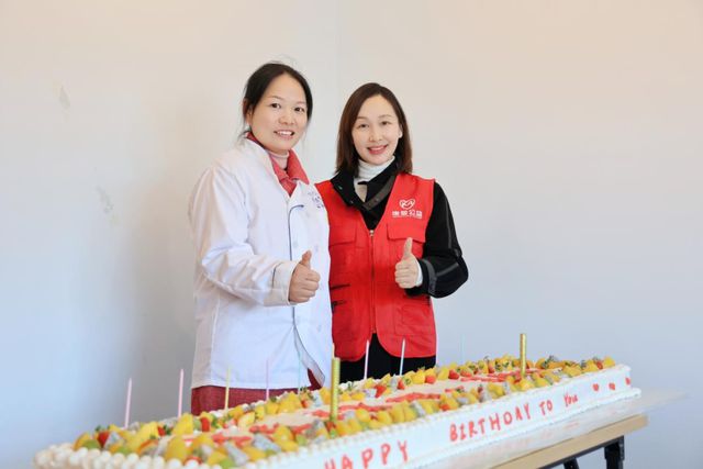 半岛·综合体育暖岸花甜左李果：开一家有人情味的蛋糕店(图5)