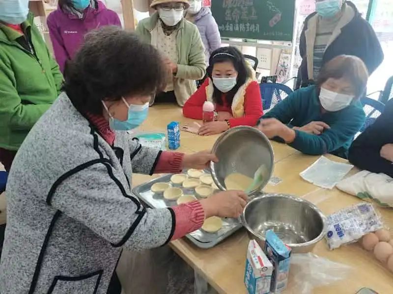 半岛·综合体育(中国)官方网站杨浦这个社区的居民用美食点亮睦邻之光→(图1)
