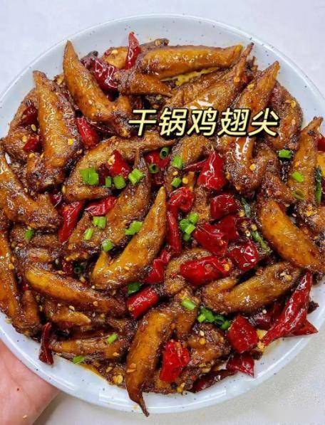 半岛·综合体育(中国)官方网站春节将近这份节日菜单请收好6道硬菜合理搭配老少都爱(图13)