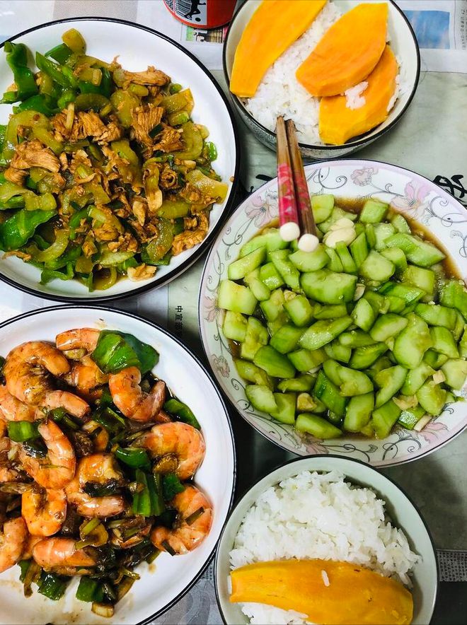 半岛·综合体育母乳忌口八大类食物是哪些忌口期怎样吃更营养？母乳妈妈看过来(图2)