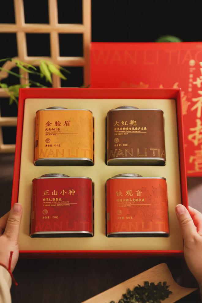 半岛·综合体育盒马零食类目TOP1圣诞夜必须拥有(图4)