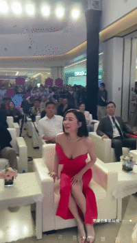 半岛·综合体育(中国)官方网站蒋欣颜值大回春和90后同台看不出年龄差这些女星不会(图19)