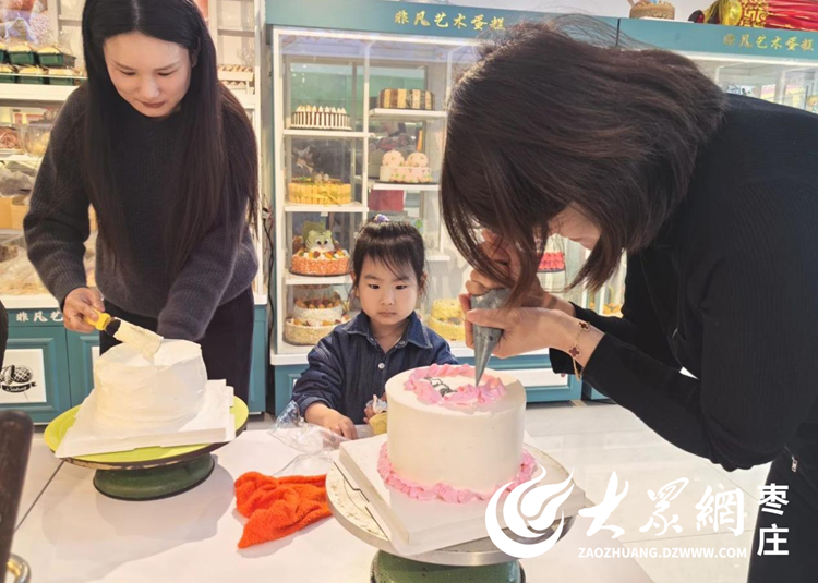 半岛·综合体育峄城区阴平镇妇女微家 共享甜蜜幸福生活(图2)