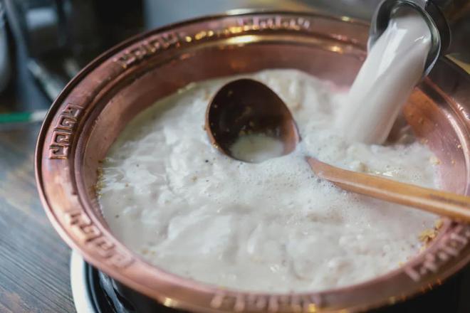 半岛·综合体育(中国)官方网站“霸王茶姬最恶毒的奶茶出现了”内蒙古人第一个不同意(图10)