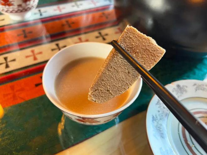 半岛·综合体育(中国)官方网站“霸王茶姬最恶毒的奶茶出现了”内蒙古人第一个不同意(图16)