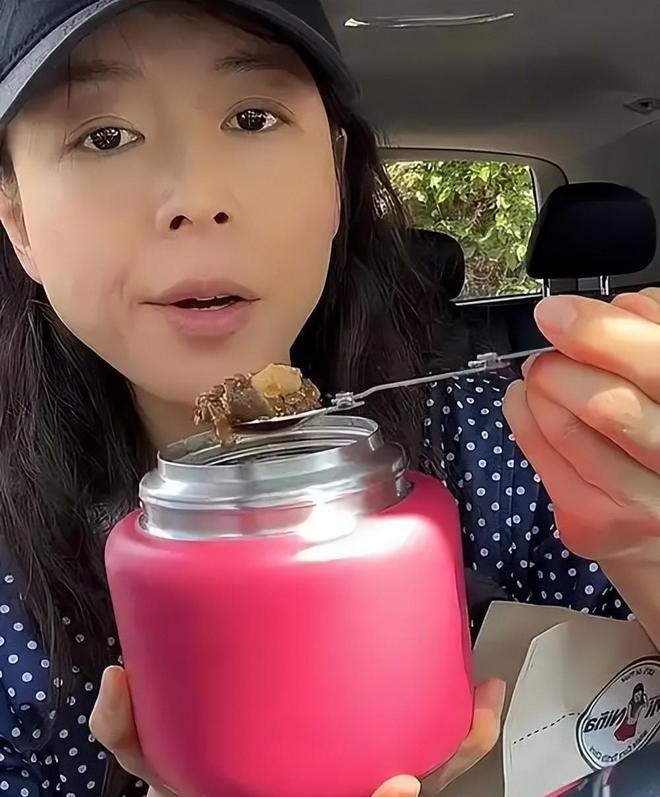 半岛·综合体育入口女星张静初还在宣传吃素评论区都控不住了网友让她别害人了(图9)